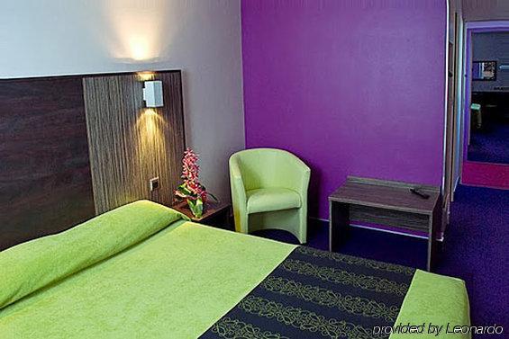 Tourhotel Blois La Chaussée-Saint-Victor Kamer foto
